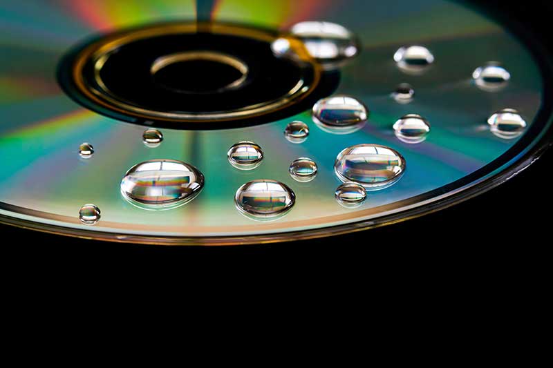 water-droplets-on-dvd-colin-austin-gbiota